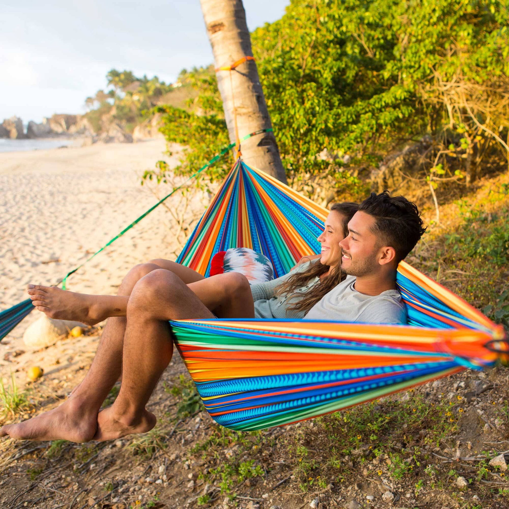 Grand Trunk Double Deluxe Hammock with Suspension Straps – Vibrant Printed Parachute Nylon Hammock for Two, 10'6" x 6'6", 400 lb Capacity, Tree-Friendly Straps Included